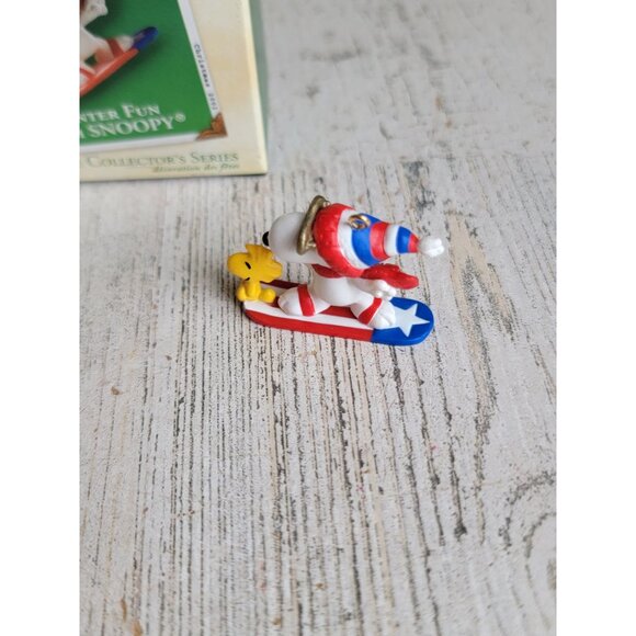 Hallmark Winter fun snowboarding Snoopy Miniature Woodstock ornament Xmas - Picture 3 of 6